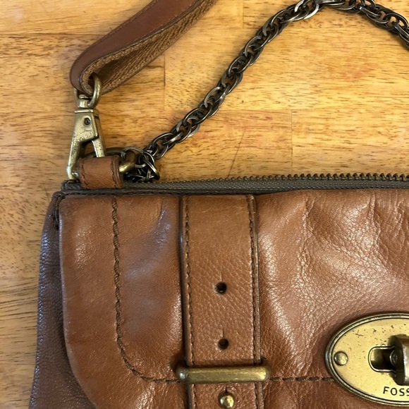 Fossil Brown Leather Brass Tone Chain Handle, leather Crossbody Strap Bag - Picture 4 of 16